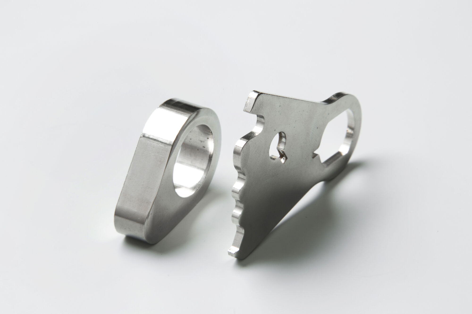 精密プレス加工品